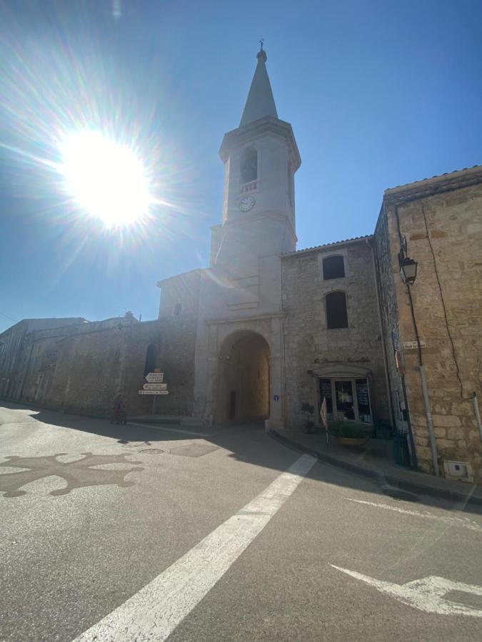 Le Studio En Provence Saint Didier  المظهر الخارجي الصورة