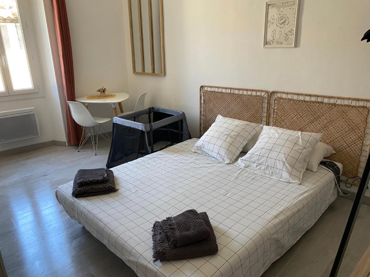 Le Studio En Provence Saint Didier  المظهر الخارجي الصورة